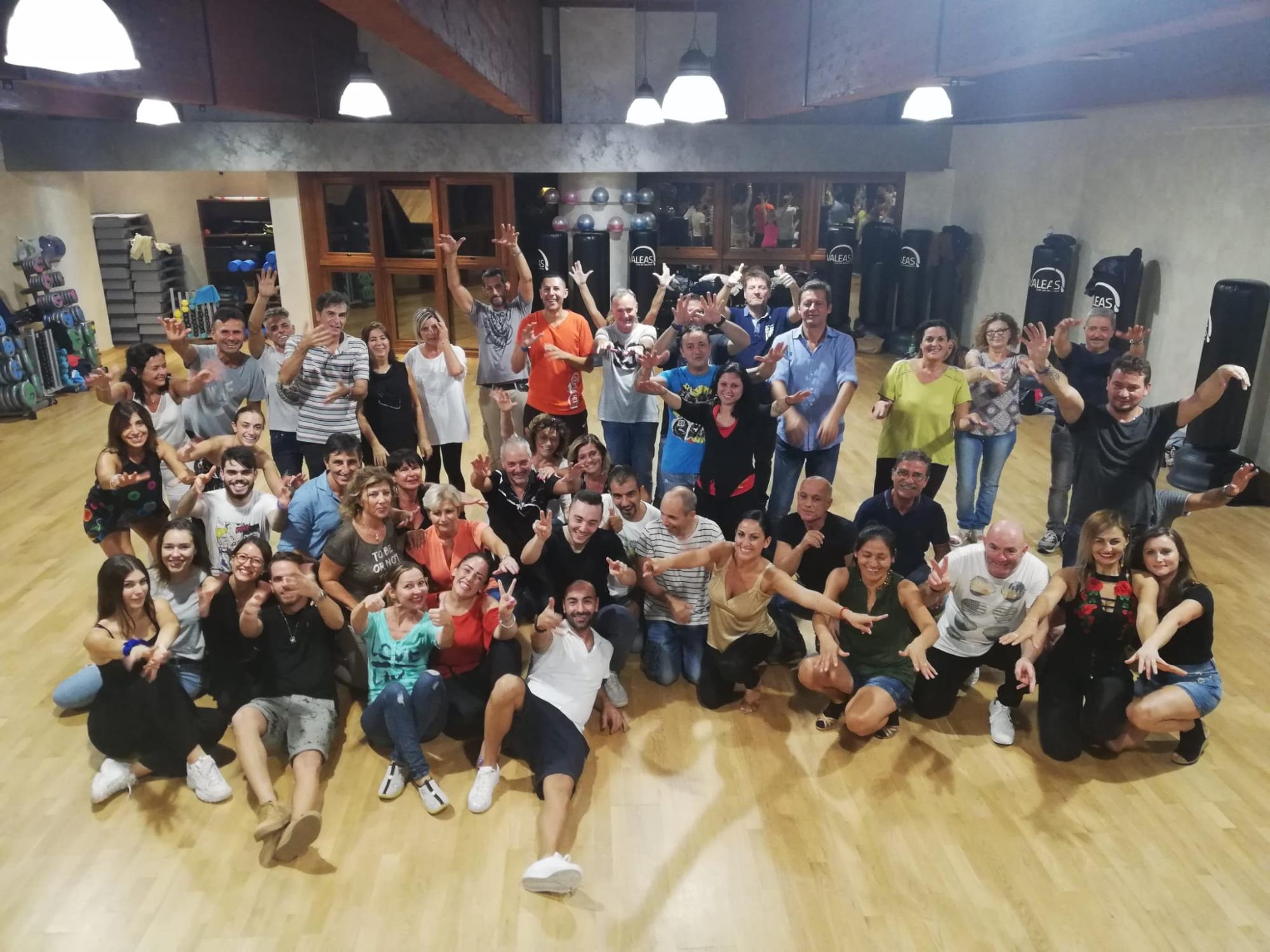 Allievi MamboStar nella sala Valeas