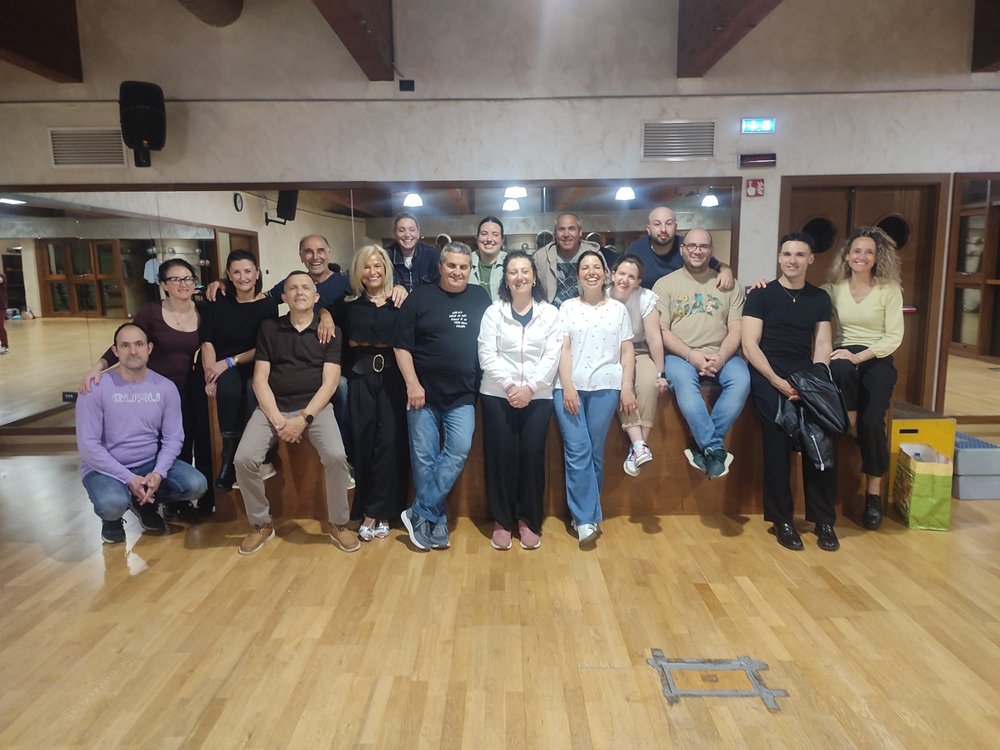 Allievi MamboStar in gruppo dopo la lezione